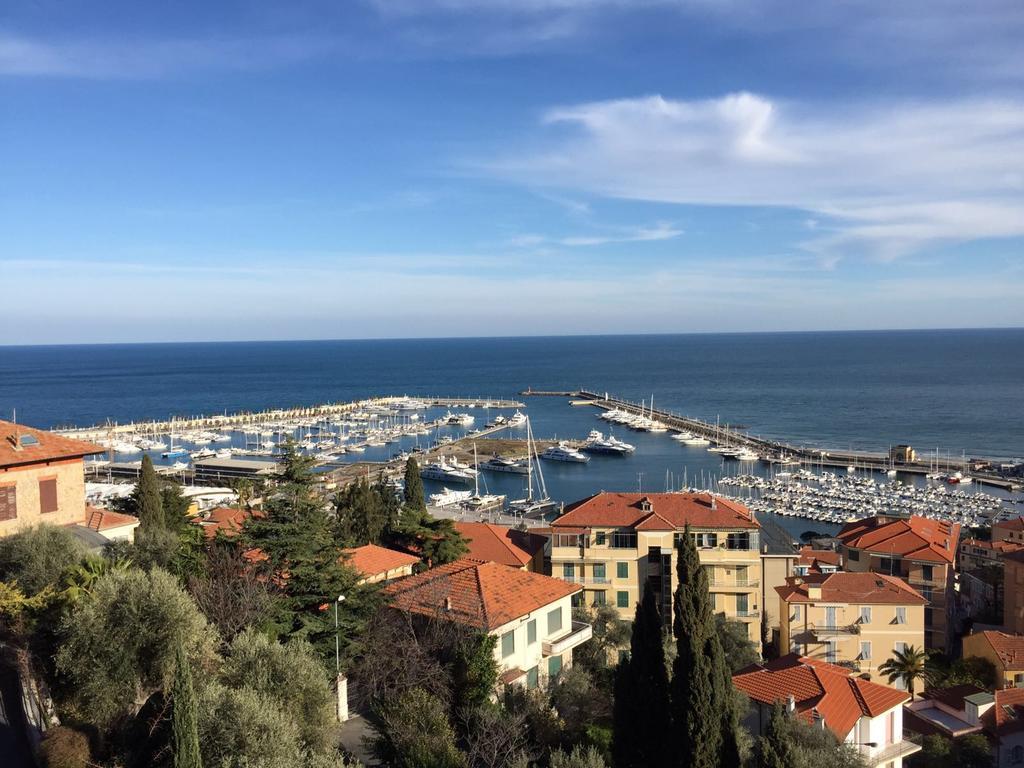 Sapore Di Sale Apartment Imperia Luaran gambar